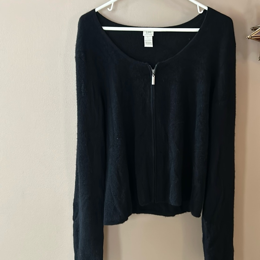 100% cashmere zippered sweater